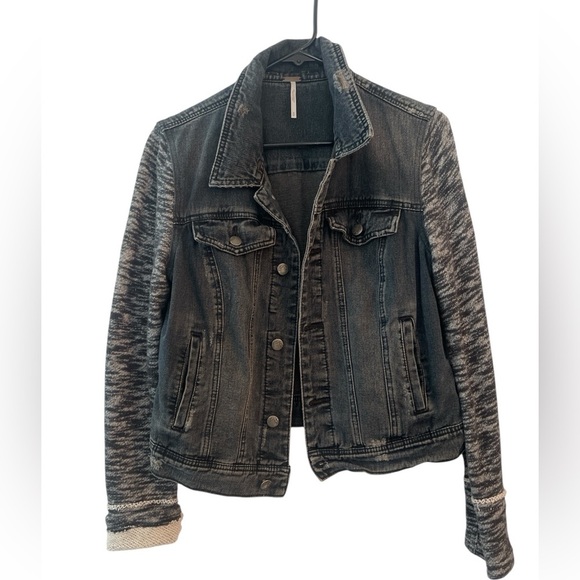 FREE PEOPLE Distressed mixed Grunge witch core sweatshirt black Jean Jacket SZ M - Picture 4 of 9